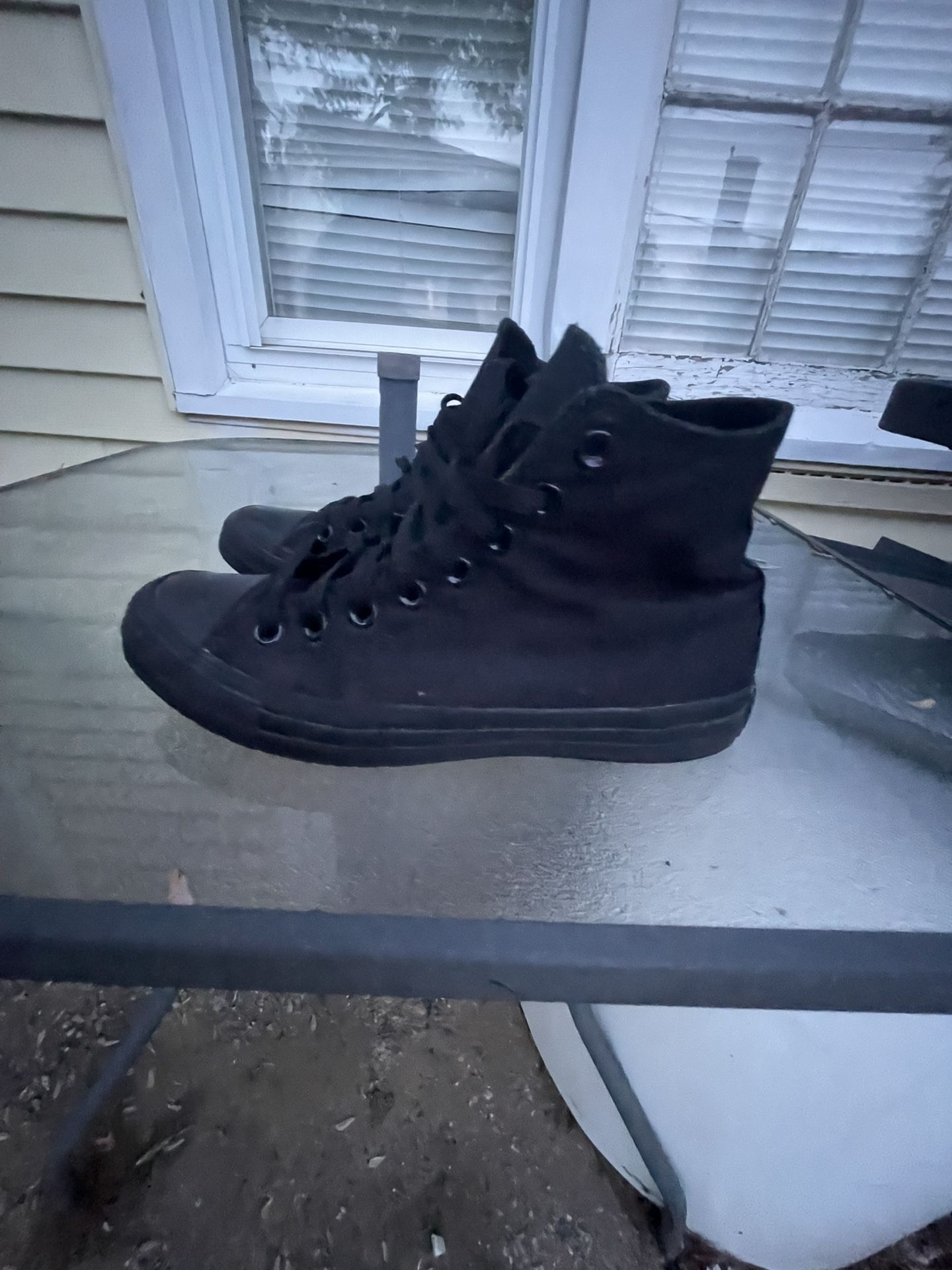 Black converses