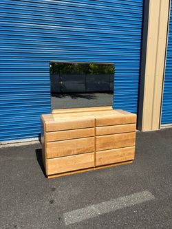 Mid Century Modern Solid Birch 8 Drawer “Stardust” Dresser by Franklin Furniture