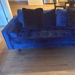 MODERN BLUE VELVET SOFA 