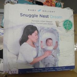 Baby Snuggling Nest Bed