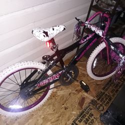 Bike For Girls Size 20 New 