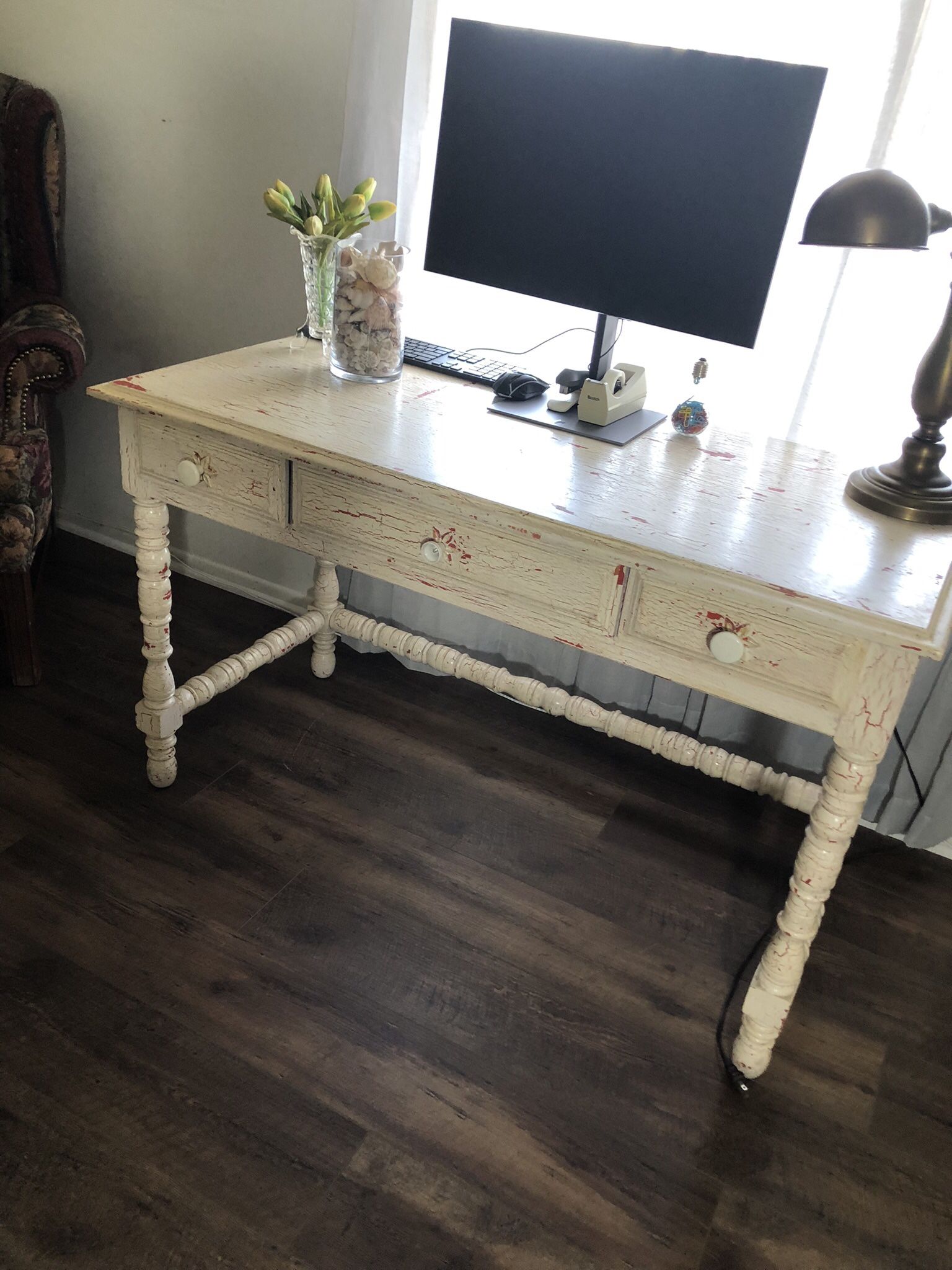 Vintage Shabby Chic Crackle Desk Spiral Legs