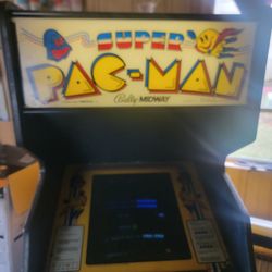 1982 Super Pac Man Game