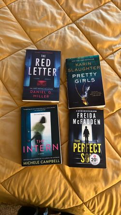 READER’S Dream Book Lot!! (4)