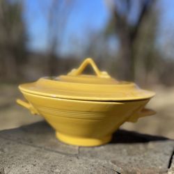 Homer Laughlin Covered Casserole Harlequin Yellow Older Lid Vintage Fiesta HLC