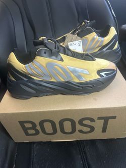 Yeezy 700 Honey Flux