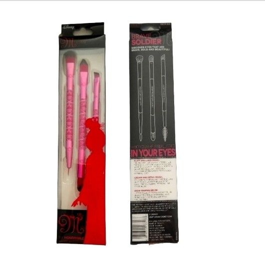 New 
Disney  Mulan Makeup Brushes. 
Cosmetic Brushes 