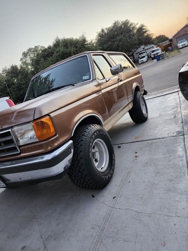 ford bronco 4x4 89 projecto.