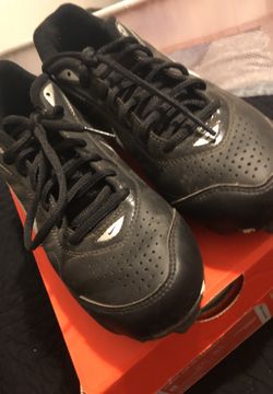 Size 8 Nike woman’s cleats. Worn twice