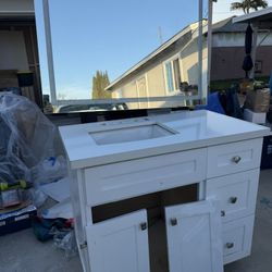 Bathroom vanity And LED Mirror