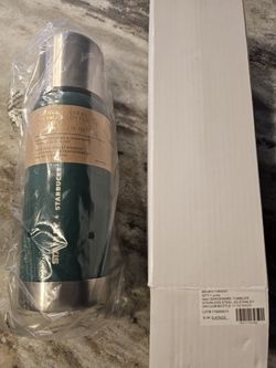 2017 Starbucks X Stanley Serveware Tumbler Stainless Steel 17 Oz