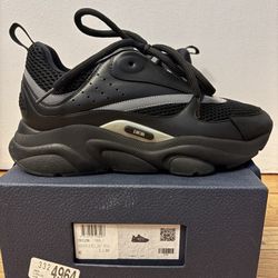 Designer Shoe - Dior Sneaker