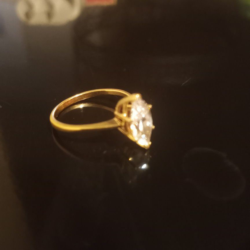 14 K Yellow Gold With 1kt Marqee Cut L1 DIAMOND..