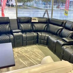 3 Piece Black Leather Sectional 