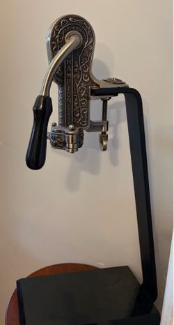 Wine opener