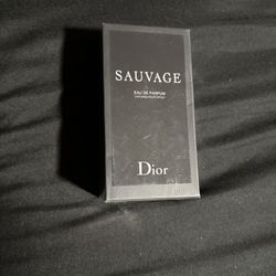 Sauvage Dior Eau De Parfum 100ml | NEW + SEALED IN BOX
