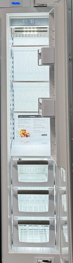 VIKING Freezer Built-In FFI7180WR 01543 .