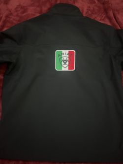 Men Ariat Zip up Size Large