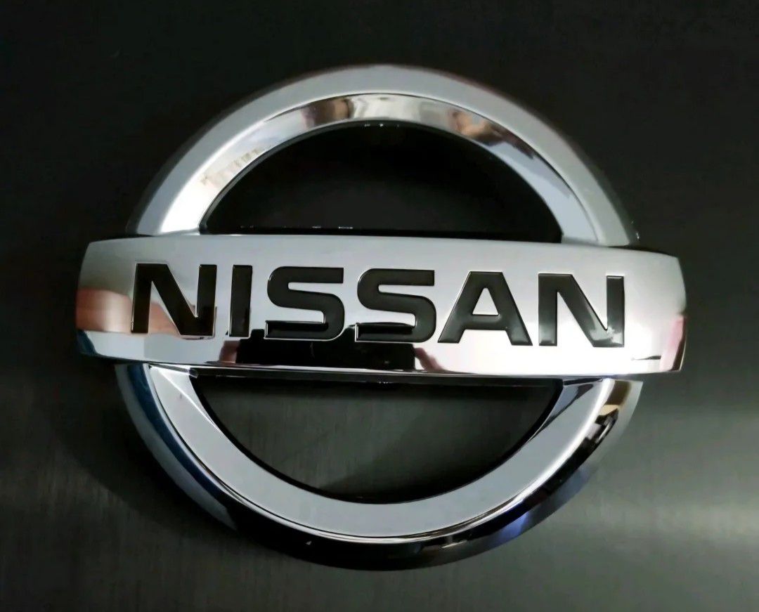  Nissan ALTIMA 13-18 Murano 15-18 Quest 11-17 Rogue 10-18 Front Grille Emblem
