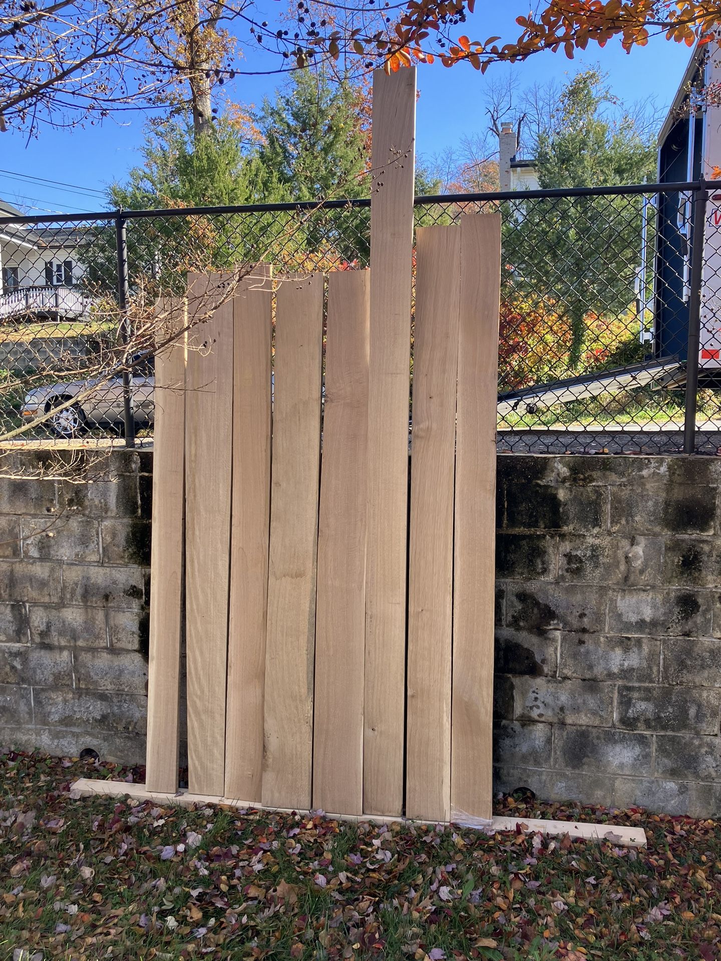 32 BRD FT,5/4 Rift Red Oak Planks Skim Dressed