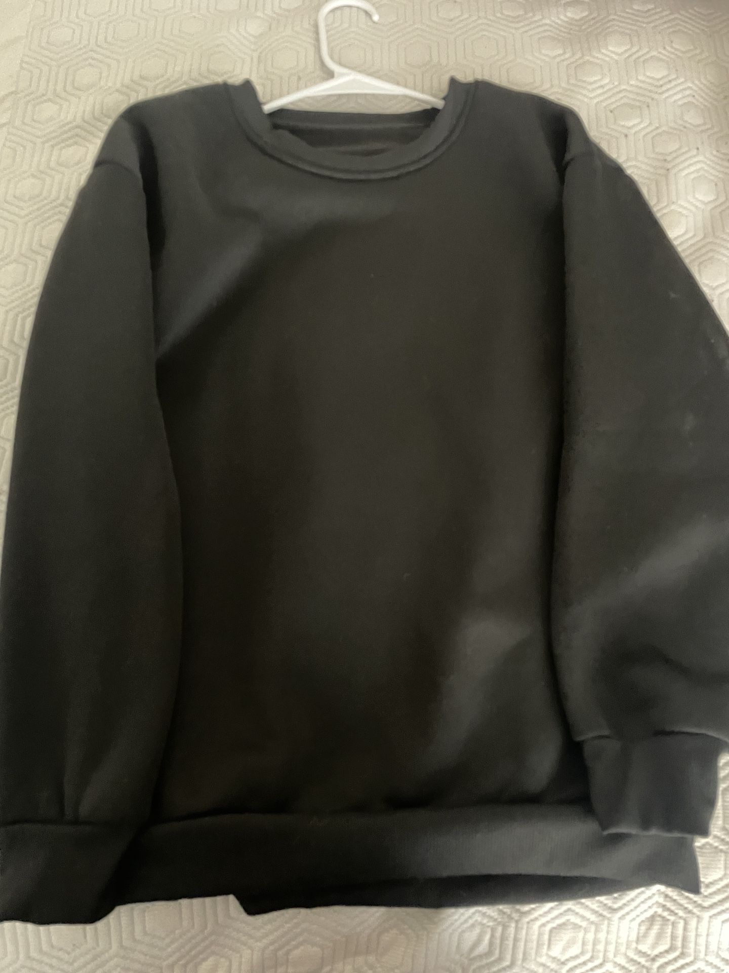 Black sweater size M