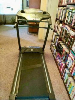 Horizon treadmill T95