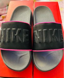 Slides/ sandals