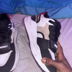 Burberry shoes
