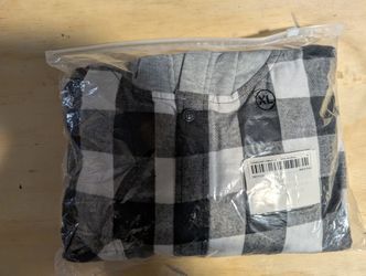 XL Black Hoodie Shirt 