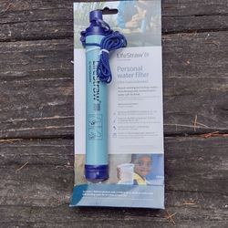 NEW LIFESTRAW BLUE STILL IN BOX
