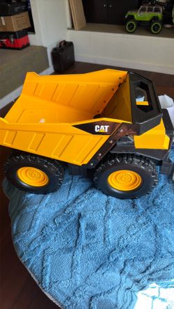 CAT Mighty Steel Dump Truck