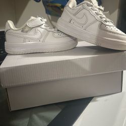 White Air Force 1 Low Size 8c