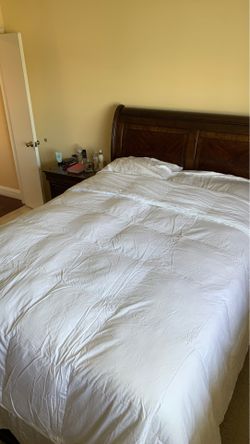 Hungarian Oversized King/Calking Down Alternative Comforter