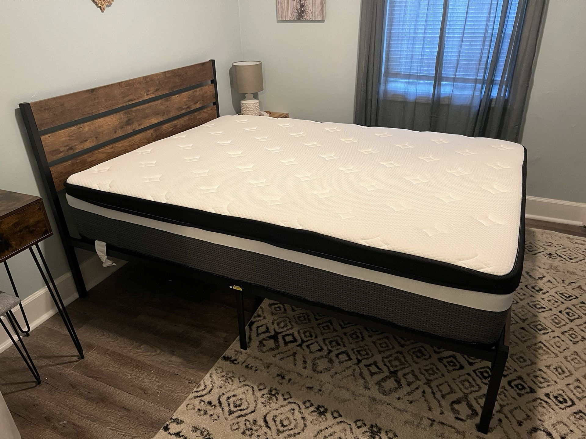 Full Size Platform Be w/ or w/out Mattress
