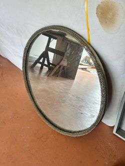 30” round mirror with gold metal frame