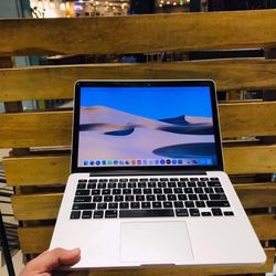 Apple MacBook Pro 13” Retina Display Intel Core I5 Processor 8GB RAM 256GB SSD $220