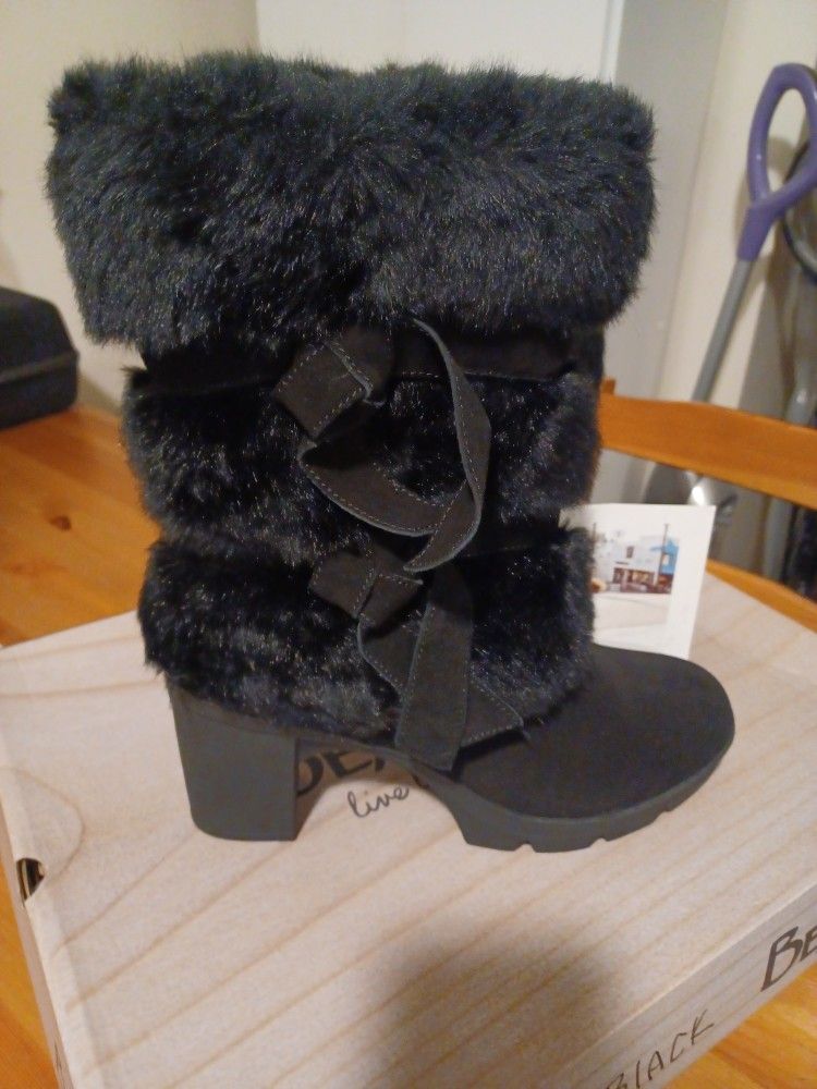 New 🐻 Bearpaw Bridget Fur Boots Women's Size 9.5