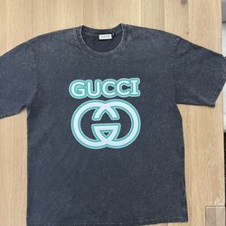 Brand new designer T-shirt Sz XL