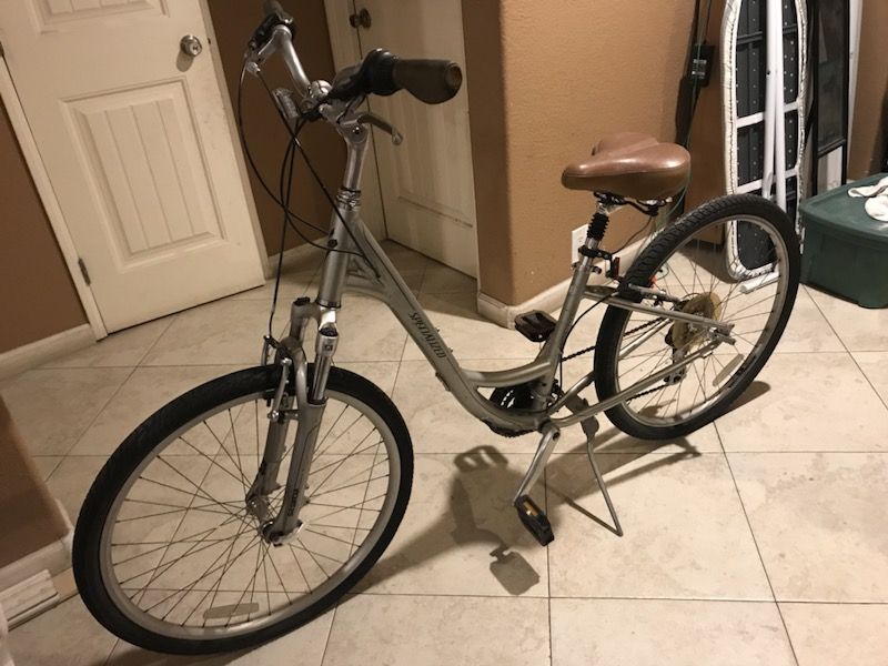Specialized EN14764 Crosstrail Bike