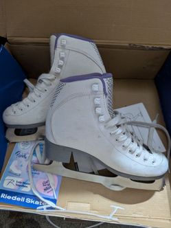 Riedell Size 5 Figure Skates