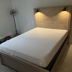 Queen Bed