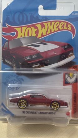 Hot Wheels '85 Chevrolet Camaro IROC-Z