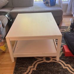 Large Wooden Coffee Table White Slightly Used Some Nicks In It. Can Be Beautifully furbished or painted.