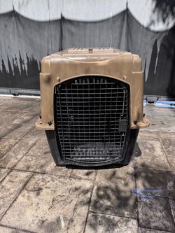 Dog crate / kennel