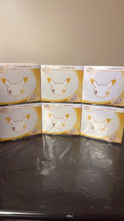 Pokémon 30th Celebration Elite Trainer Box