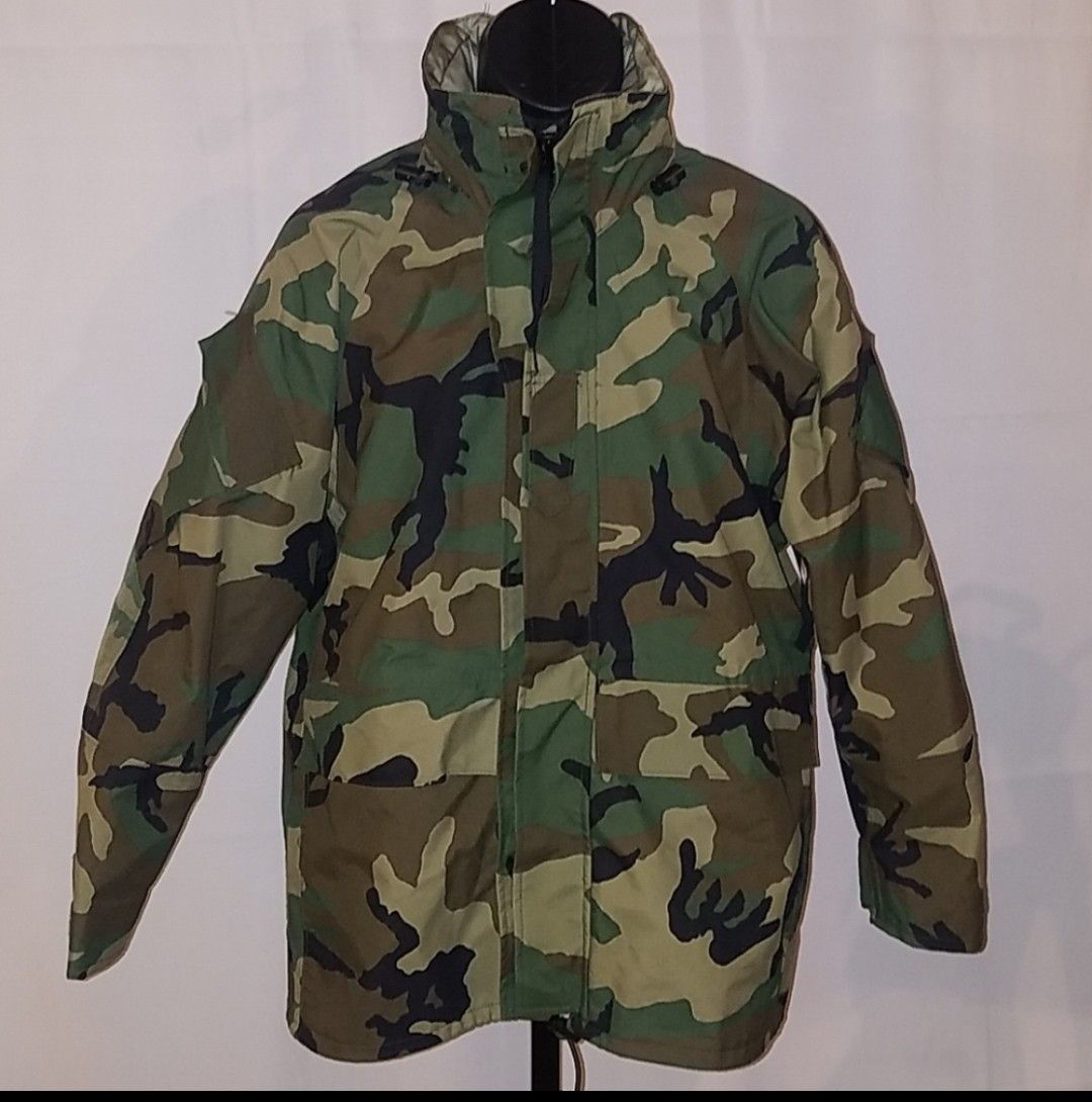 Gore-tex US Militar Camo Parka Jacket with Hood and Gore Stream Lining