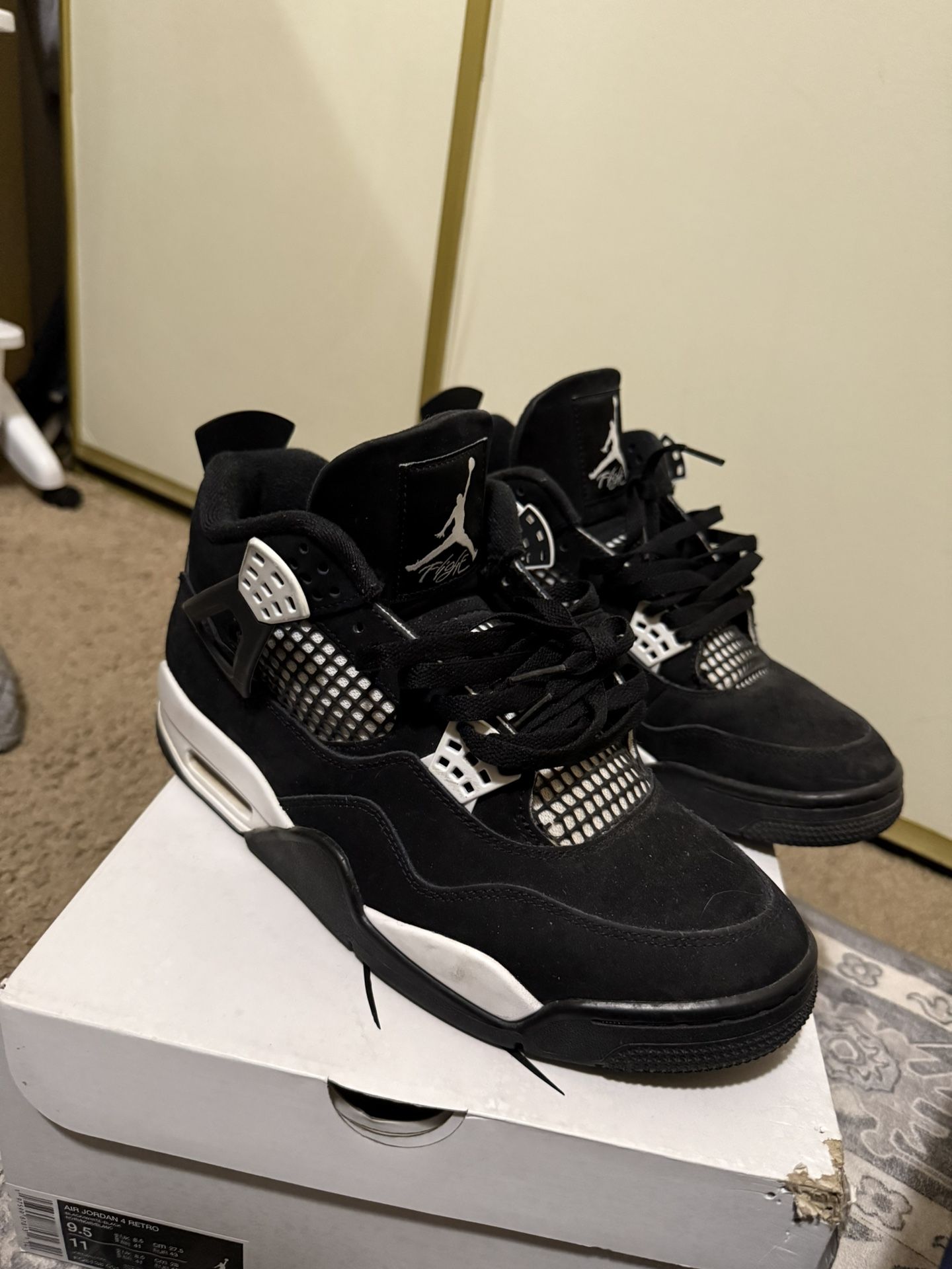 Jordan 4