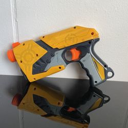 Nerf Dart Tag Sharp Shot Single Blaster Toy Gun Hasbro Yellow Side Arm Pistol