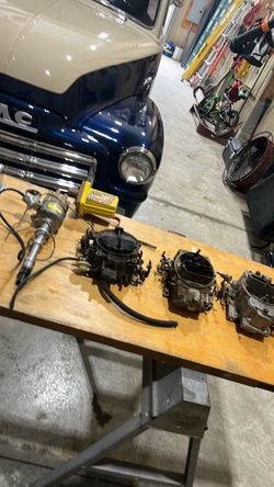 Used Carburetors and Distributor Lot