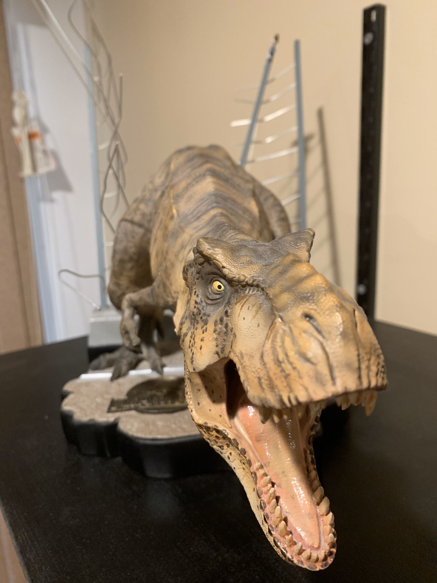 Chronicle Collectibles Jurassic Park Breakout T-Rex Statue #14/1000
